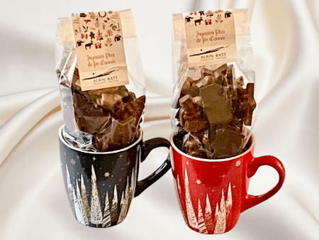 Mug garni de Friture de Noël - ref-1726R - Mug ROUGE garni de 150g de friture chocolat noir et lait