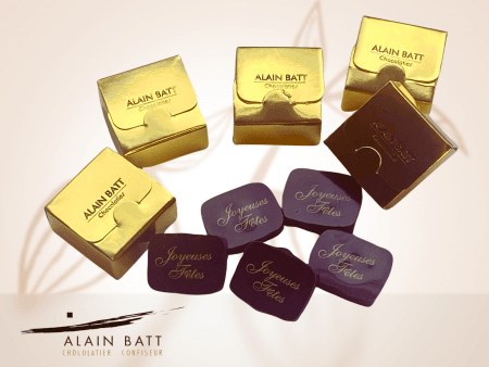 Mini ballotin garni de 1 chocolat praliné - ref-1777/10 - Mini ballotin Or par 10